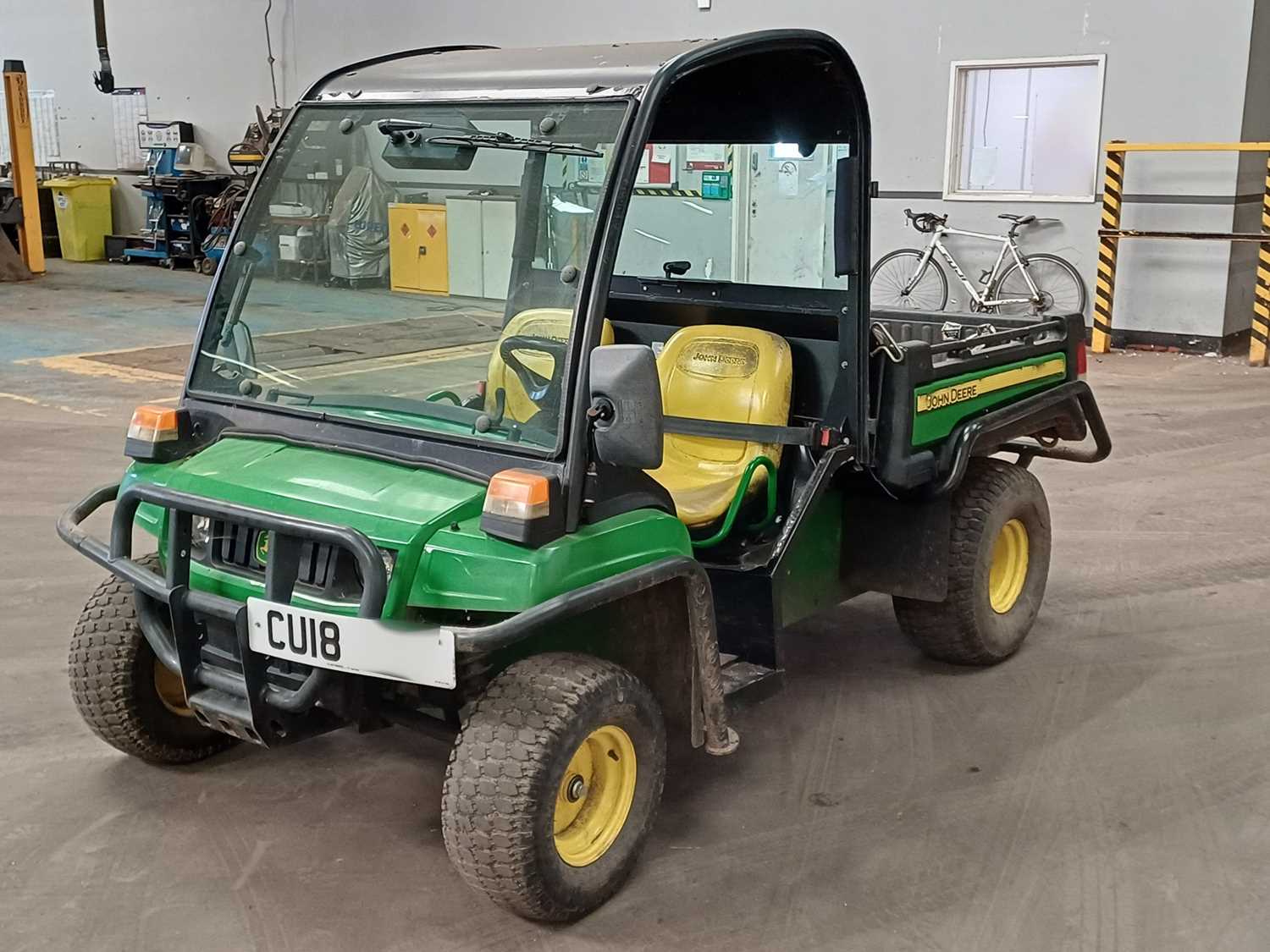 Lot 17 - 2018 John Deere TE 4x2 Electric Utility Vehicle