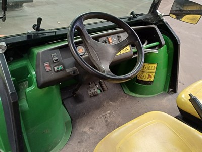 Lot 17 - 2018 John Deere TE 4x2 Electric Utility Vehicle