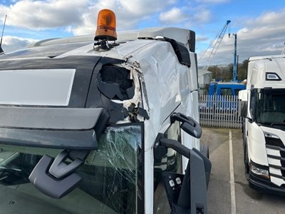 Lot 2 - 2019 (69 Plate) Volvo FH 6x2 Tractor Unit Euro 6