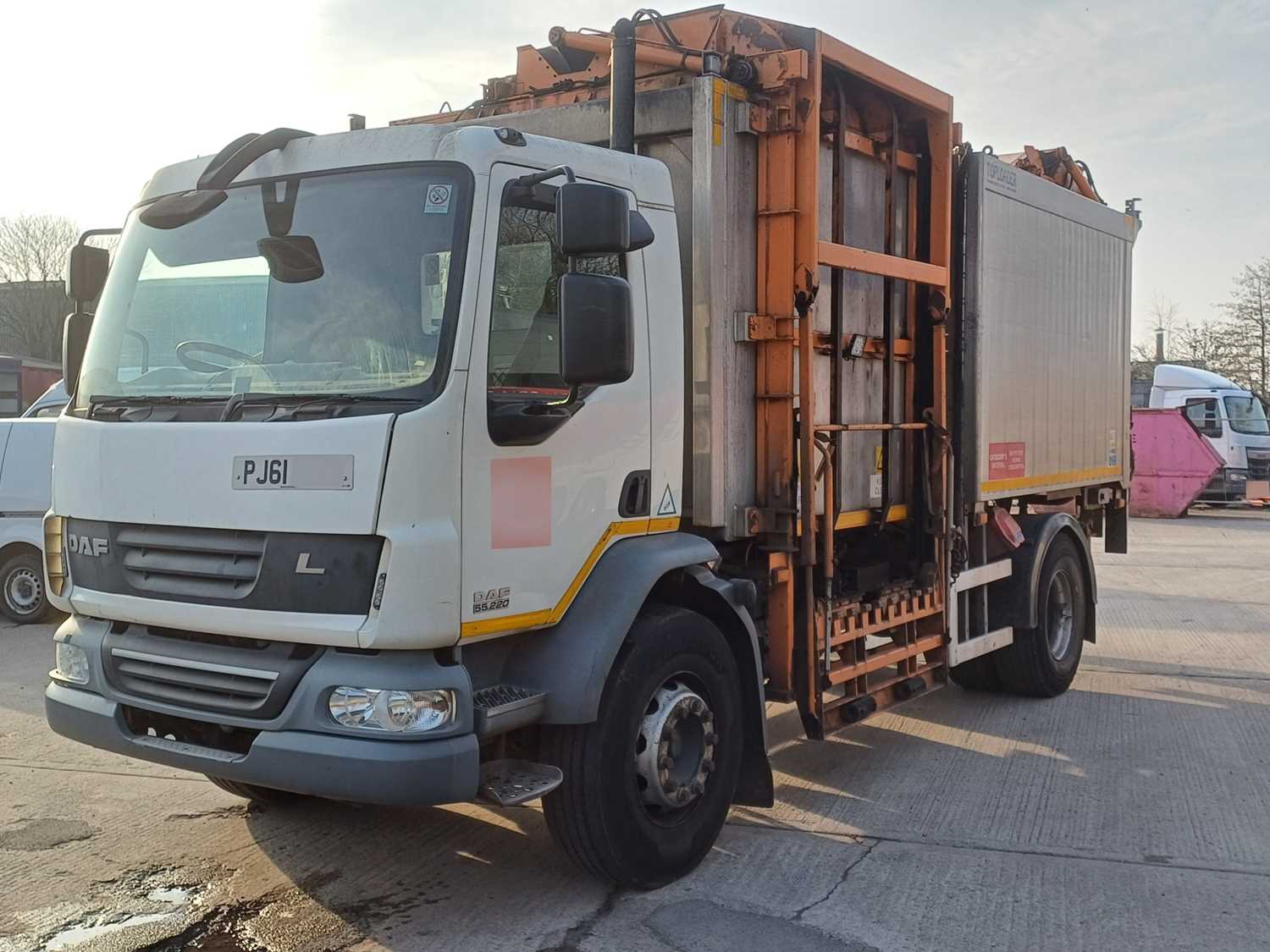 Lot 12 - 2012 (61 Plate) DAF LF 55.220 18 TIP V 4x2 Refuse Collection Vehicle Euro 5
