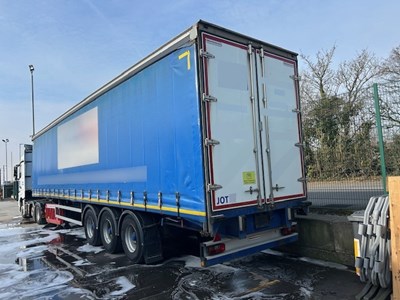 Lot 65 - 2014 Montracon Curtainside Trailer