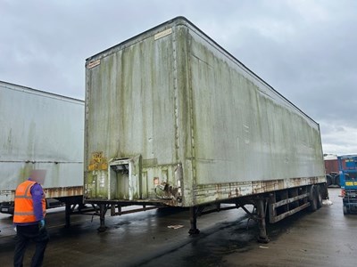 Lot 35 - 1994 Montracon Box Trailer Tandem Axle