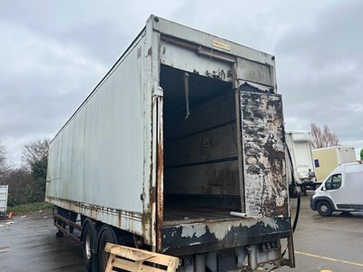 Lot 36 - 1994 Montracon Box Trailer Tandem Axle