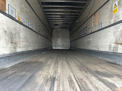 Lot 36 - 1994 Montracon Box Trailer Tandem Axle