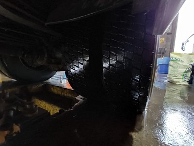 Lot 11 - 2011 DAF CF65 220 BOD V 4x2 Rigid Curtainside Euro 5