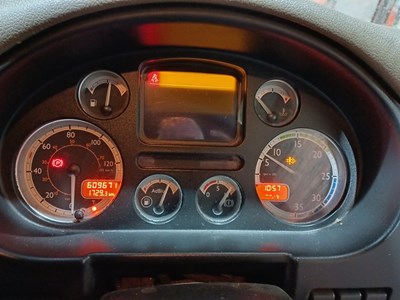 Lot 11 - 2011 DAF CF65 220 BOD V 4x2 Rigid Curtainside Euro 5