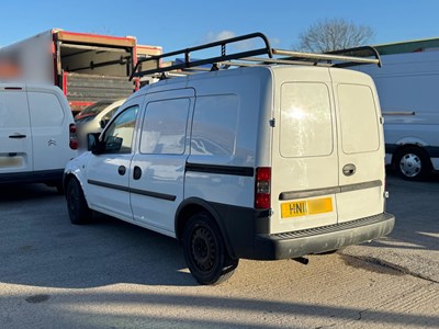 Lot 27 - 2011 Vauxhall Combo 2000 CDTI 16V Panel Van Euro 4
