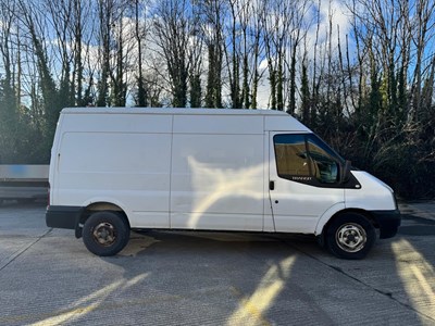 Lot 19 - 2011 Ford Transit 115 T350L RWD Panel Van Euro 4
