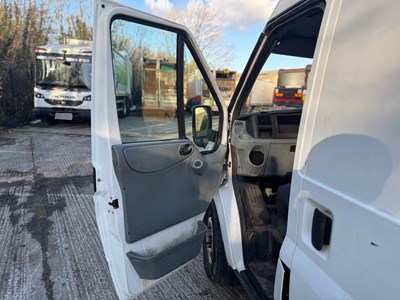 Lot 19 - 2011 Ford Transit 115 T350L RWD Panel Van Euro 4