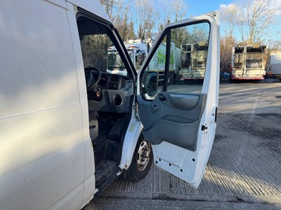 Lot 19 - 2011 Ford Transit 115 T350L RWD Panel Van Euro 4