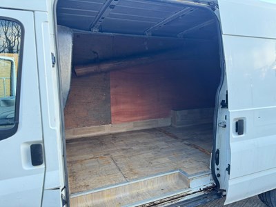 Lot 19 - 2011 Ford Transit 115 T350L RWD Panel Van Euro 4