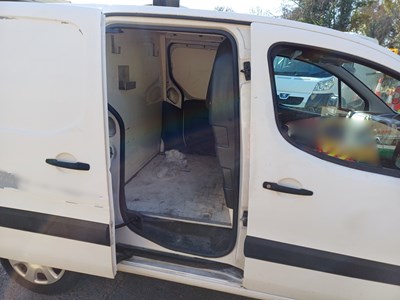 Lot 7 - 2014 (64 Plate) Peugeot Partner 750 S L2 HDi Panel Van Euro 5