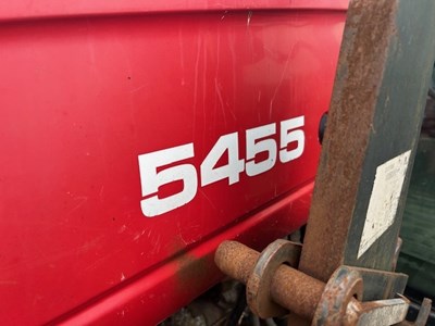Lot 10 - 2005 Massey Ferguson 5455 Tractor