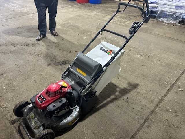 Lot 63 - Kaaz Mower with Honda GXV 160 Engine