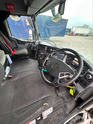 Lot 2 - 2017 (66 Plate) Renault T Series 6x2 Tractor Unit Euro 6