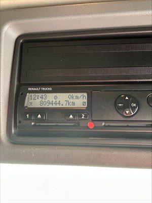 Lot 2 - 2017 (66 Plate) Renault T Series 6x2 Tractor Unit Euro 6