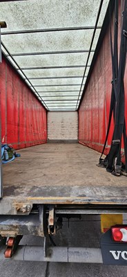 Lot 3 - 2017 (67 Plate) Volvo FES 18T Rigid Curtainside Euro 6