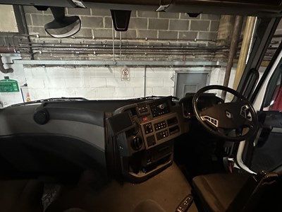 Lot 1 - 2017 (67 Plate) Renault T480 6x2 Tractor Unit Euro 6