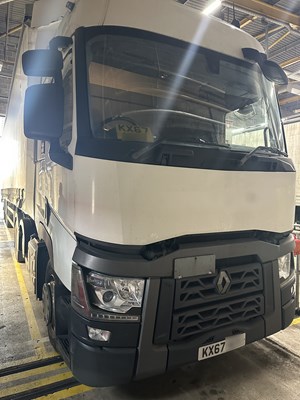 Lot 1 - 2017 (67 Plate) Renault T480 6x2 Tractor Unit Euro 6