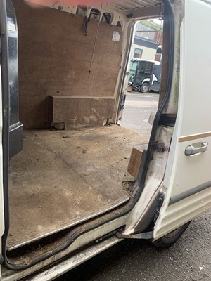 Lot 16 - 2005 (54 Plate) Ford Transit Connect T220 Panel Van Euro 3