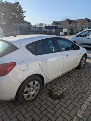 Lot 15 - 2010 Vauxhall Astra Exclusiv CDTI ecoFLEX 5 Door Hatchback Euro 5