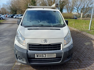 Lot 43 - 2013 (63 Plate) Peugeot Expert 1200 L2H1 HDi Panel Van Euro 5