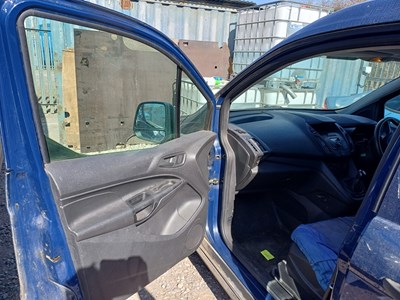 Lot 34 - 2014 Ford Transit Connect 240 Panel Van Euro 5 NON RUNNER