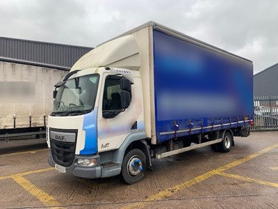 Lot 76 - 2015 DAF LF 180 FA Curtainsider With Tail Lift Euro 5b