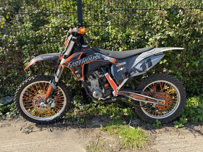 Lot 35 - 2011 KTM 250 SX-F 250cc Motocross Bike and Trailer