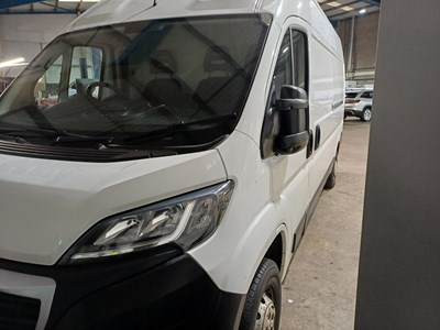 Lot 40 - 2018 Peugeot Boxer 335 PRO L3H2 Blue HDi Panel Van Euro 6 NON RUNNER