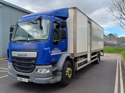 Lot 27 - 2015 (65 Plate) DAF LF 220 FA 4x2 Rigid Box Euro 6