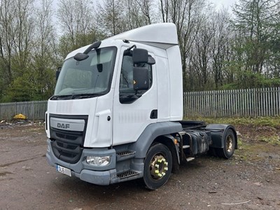 Lot 4 - 2016 DAF LF 220 4x2 Tractor Unit Euro 6
