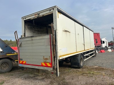 Lot 40 - 2012 Leyland DAF FA LF 55.220 18T Rigid Box Euro 5