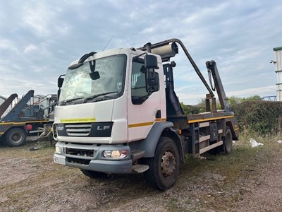 Lot 11 - 2013 Leyland DAF FA LF 55.250 18T Skip Loader Euro 5