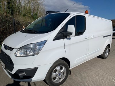 Lot 23 - 2018 (67 Plate) Ford Transit Custom 290 Limited H1 L2 Panel Van Euro 6 NO VAT