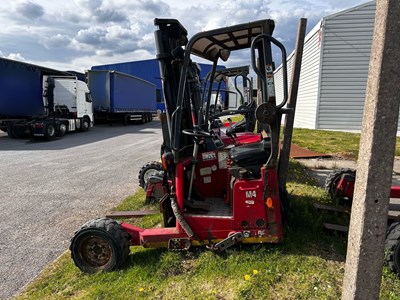 Lot 25 - 2016 Moffett M4 20.3 Fork Lift