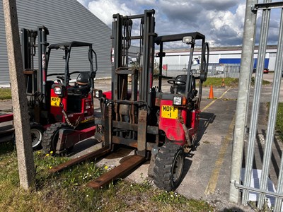 Lot 26 - 2016 Moffett M4 20.3 Fork Lift
