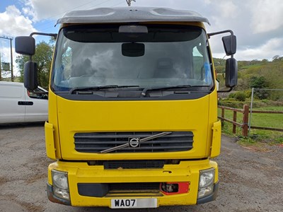Lot 28 - 2007 Volvo FL-240 4x2 Dropside With Hiab Crane Euro 4