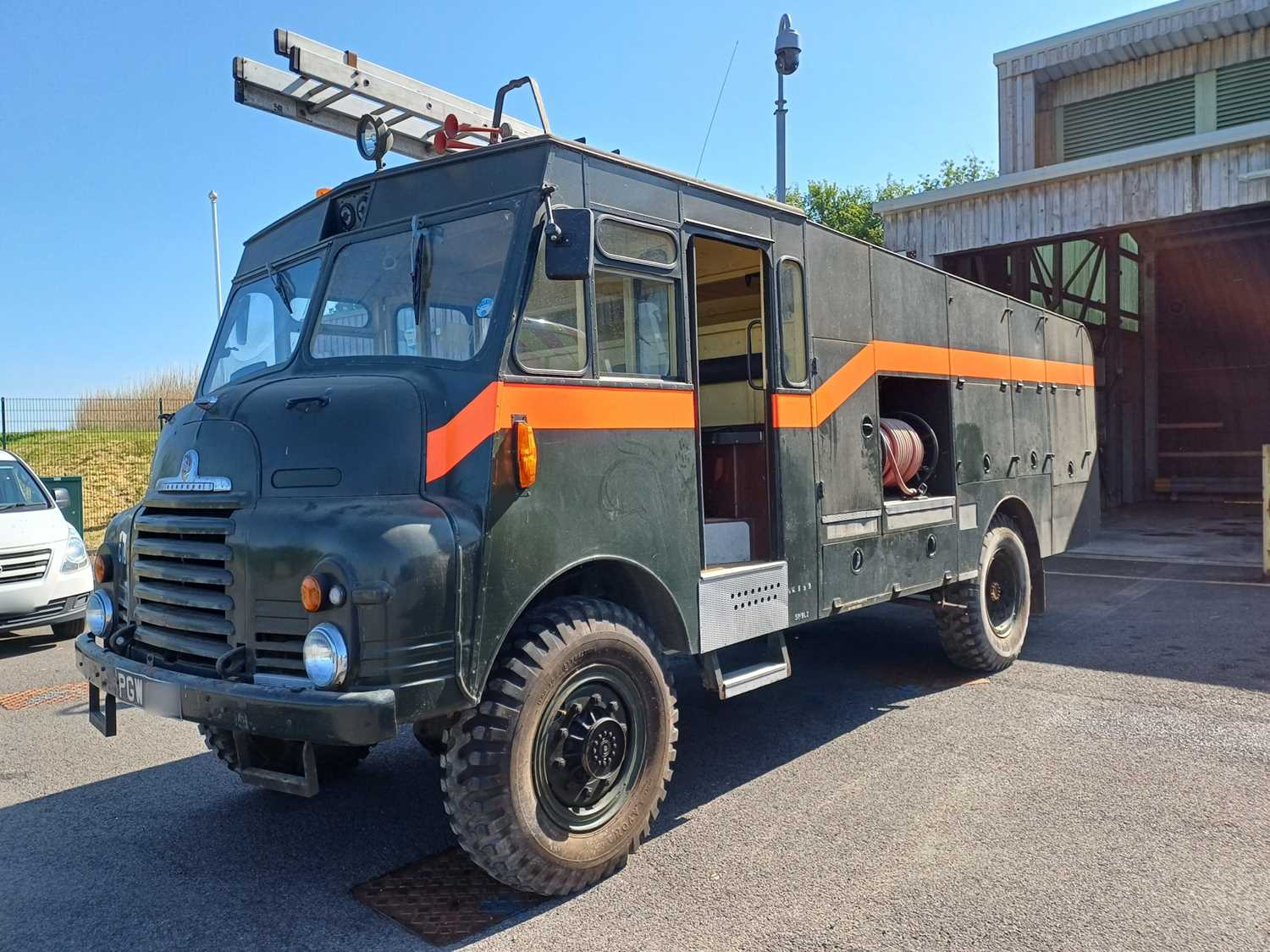 Lot 17 - 1956 Bedford Green Goddess Fire Engine NO VAT