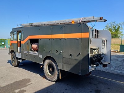 Lot 17 - 1956 Bedford Green Goddess Fire Engine NO VAT