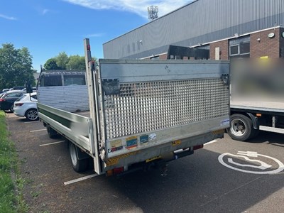 Lot 40 - 2019 Isuzu Grafter N35.125 Dropside Euro 6