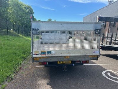 Lot 40 - 2019 Isuzu Grafter N35.125 Dropside Euro 6
