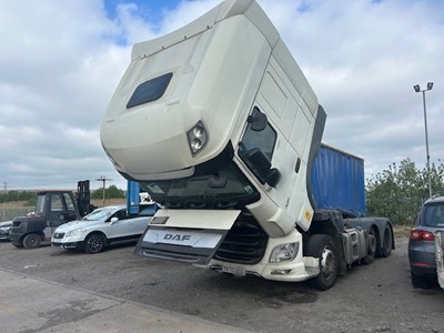 Lot 28 - 2020 (70 Plate) DAF XF 480 FTG 6x2 Tractor Unit Euro 6 NON RUNNER