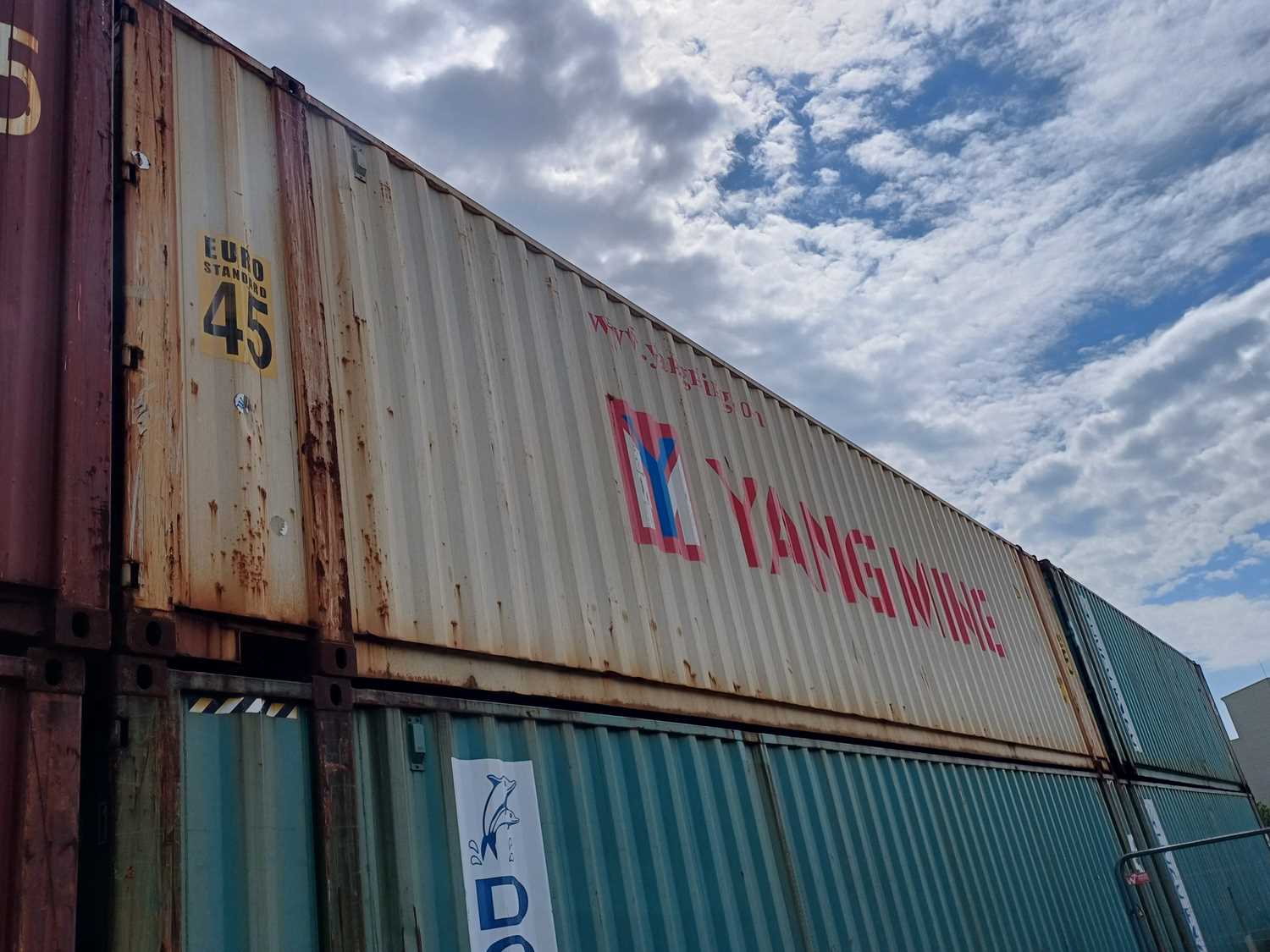 Lot 115 - 45 FT Shipping Container