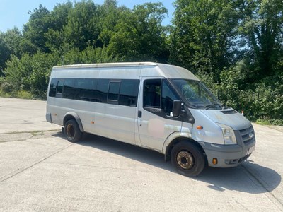 Lot 22 - 2010 Ford Transit 115 T430 RWD 17 Seater Minibus Euro 4