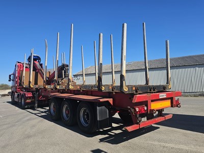 Lot 25 - 2011 Dennison Trailer with Epsilon Crane and Log Grab