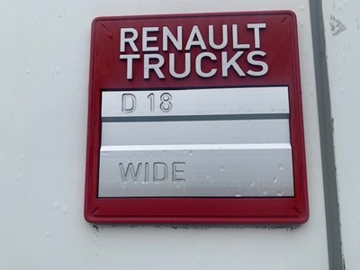 Lot 98 - 2015 (65 Plate) Renault D18 Wide Rigid Box Truck Euro 6