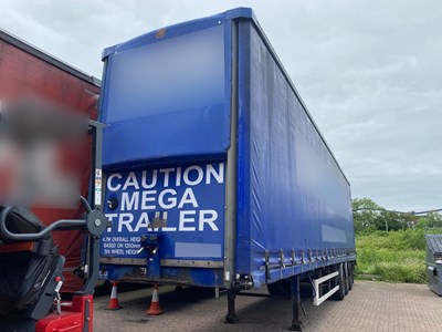 Lot 27 - 2013 SDC Curtainside Trailer