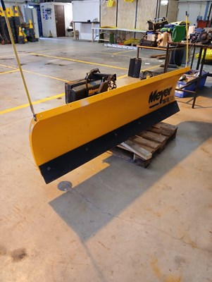 Lot 38 - Meyer Drive Pro Snow Plough Attachment
