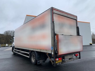 Lot 99 - 2015 (65 Plate) Renault D18 Wide Box Euro 6